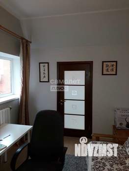 Дом 185м&sup2;, 2-этажный, участок 4 сот.  