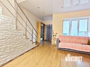 Таунхаус 76м&sup2;, 2-этажный, участок 1 сот.  