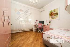 Дом 187м², 2-этажный, участок 4 сот.  