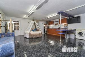 Дом 154м&sup2;, 2-этажный, участок 2 сот.  