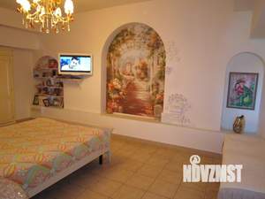 Дом 450м², 3-этажный, участок 6 сот.  