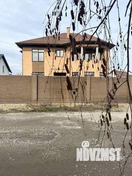 Коттедж 232м&sup2;, 2-этажный, участок 10 сот.  