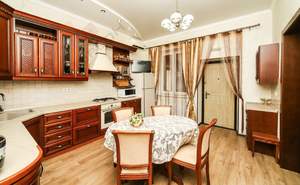 Дом 187м², 2-этажный, участок 4 сот.  