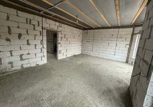 Дом 220м&sup2;, 2-этажный, участок 4 сот.  