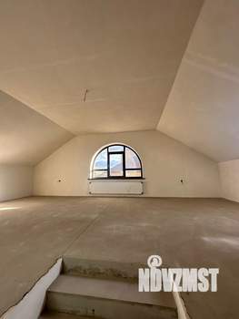 Коттедж 385м&sup2;, 3-этажный, участок 10 сот.  