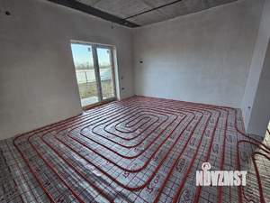 Дом 160м&sup2;, 2-этажный, участок 4 сот.  