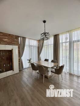 Дом 237м², 2-этажный, участок 8 сот.  