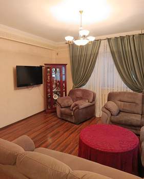 Дом 180м&sup2;, 2-этажный, участок 3 сот.  