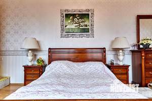 Дом 565м&sup2;, 2-этажный, участок 8 сот.  