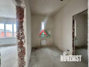 Дом 218м&sup2;, 2-этажный, участок 3 сот.  