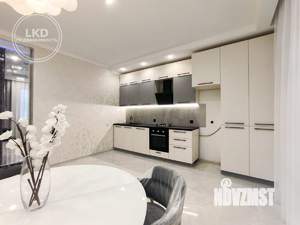 Таунхаус 110м², 2-этажный, участок 2 сот.  