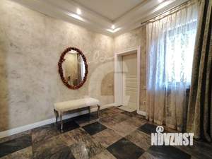 Дом 248м², 3-этажный, участок 8 сот.  