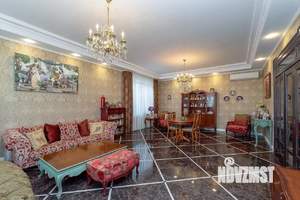 Дом 267м², 2-этажный, участок 4 сот.  