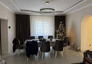 Дом 261м&sup2;, 3-этажный, участок 10 сот.  