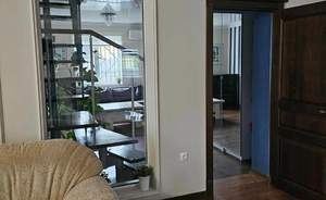 Дом 200м&sup2;, 2-этажный, участок 6 сот.  