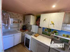 Дом 35м&sup2;, 2-этажный, участок 1 сот.  