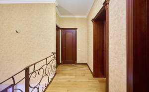 Дом 271м², 3-этажный, участок 10 сот.  