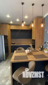 Коттедж 120м&sup2;, 2-этажный, участок 3 сот.  