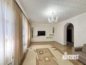 Дом 229м&sup2;, 2-этажный, участок 6 сот.  