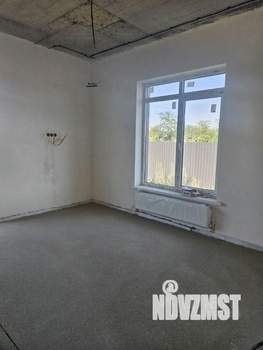 Дом 140м&sup2;, 2-этажный, участок 4 сот.  