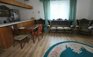 Дом 204м&sup2;, 3-этажный, участок 4 сот.  