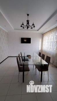 Дом 212м&sup2;, 2-этажный, участок 6 сот.  