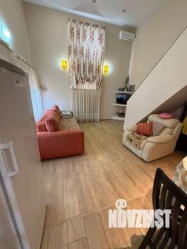 Дом 93м&sup2;, 2-этажный, участок 6 сот.  