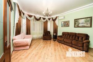 Дом 187м², 2-этажный, участок 4 сот.  