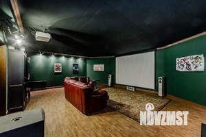 Дом 517м&sup2;, 2-этажный, участок 10 сот.  