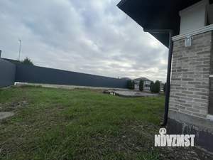 Дом 215м&sup2;, 1-этажный, участок 8 сот.  