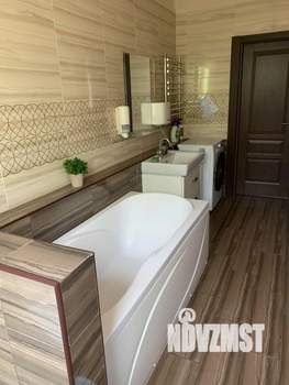 Дом 180м&sup2;, 2-этажный, участок 6 сот.  