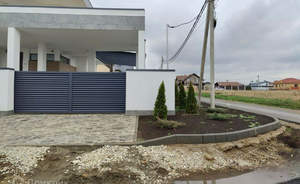 Дом 230м&sup2;, 2-этажный, участок 4 сот.  