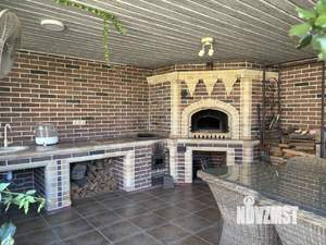 Дом 297м&sup2;, 2-этажный, участок 7 сот.  