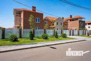 Таунхаус 95м&sup2;, 2-этажный, участок 1 сот.  