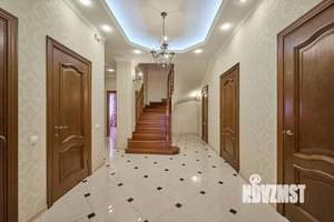 Дом 267м&sup2;, 2-этажный, участок 6 сот.  