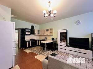 Таунхаус 100м&sup2;, 2-этажный, участок 1 сот.  