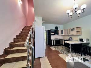 Таунхаус 100м&sup2;, 2-этажный, участок 1 сот.  