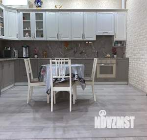 Дом 142м&sup2;, 2-этажный, участок 6 сот.  