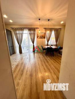 Дом 118м&sup2;, 2-этажный, участок 4 сот.  