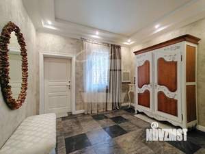 Дом 248м², 3-этажный, участок 8 сот.  