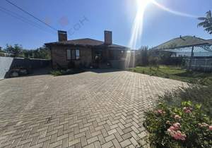 Дом 171м², 1-этажный, участок 10 сот.  