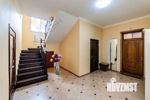 Дом 216м², 2-этажный, участок 7 сот.  