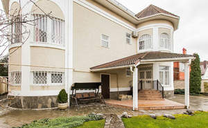 Дом 515м&sup2;, 2-этажный, участок 8 сот.  