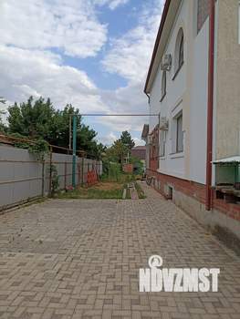 Дом 346м&sup2;, 2-этажный, участок 11 сот.  