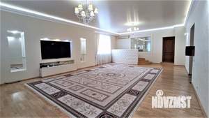 Дом 491м², 3-этажный, участок 12 сот.  