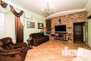 Дом 187м&sup2;, 2-этажный, участок 4 сот.  