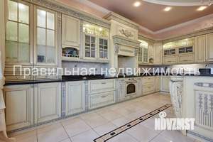 Дом 412м&sup2;, 3-этажный, участок 6 сот.  