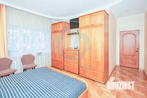 Дом 250м², 2-этажный, участок 9 сот.  