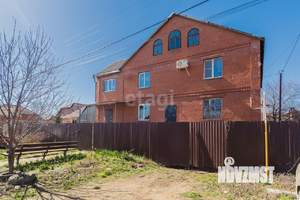 Дом 240м², 2-этажный, участок 10 сот.  