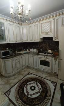 Дом 400м², 3-этажный, участок 5 сот.  